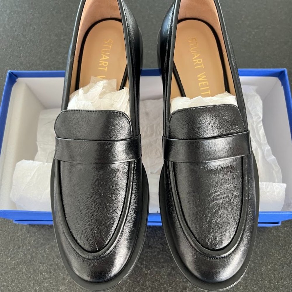 STUART WEITZMAN PALMER SLEEK LOAFER